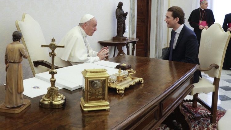 PAPA FRANCISCO AUDIENCIA CANCILLER AUSTRIA SEBASTIAN KURZ FAMILIA VIDA MIGRACIONES PAZ