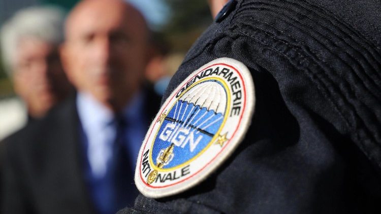 Francja: bohaterski podpułkownik żandarmerii, ofiara zamachu