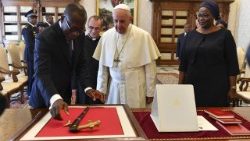 pope-francis-receives-president-of-benin-at-t-1526638404661.jpg