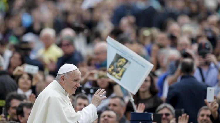 Папа падчас агульнай аўдыенцыі ў Ватыкане