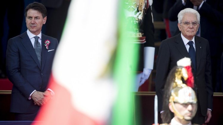 Il premier Giuseppe Conte e il presidente Sergio Mattarella