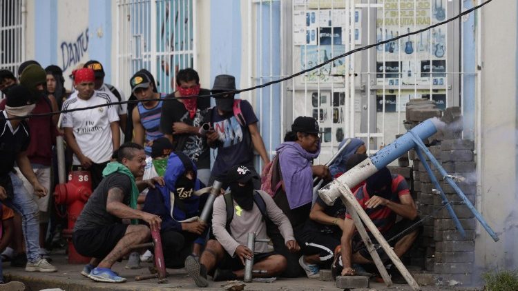 violence-continues-in-nicaragua-while-ortega--1528602452103.jpg