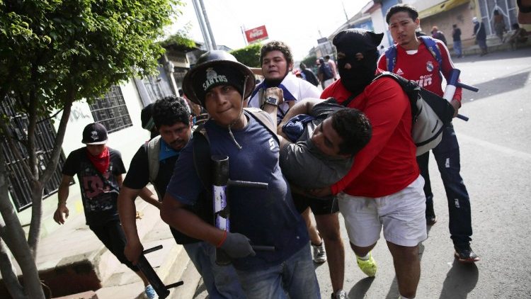violence-continues-in-nicaragua-while-ortega--1528602453211.jpg