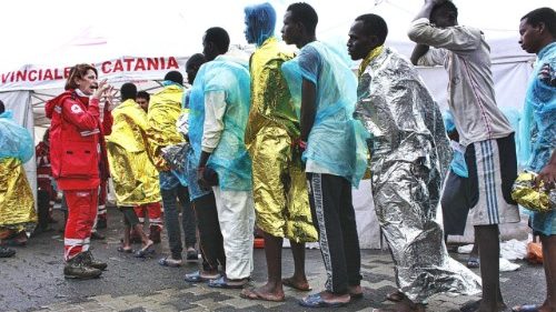 Italien: Tauziehen um Flüchtlingsschiffe