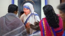 death-anniversary-of-mother-teresa-in-kolkata-1536126117187.jpg
