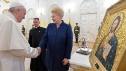 pope-francis-in-lithuania-1537612917684.jpg