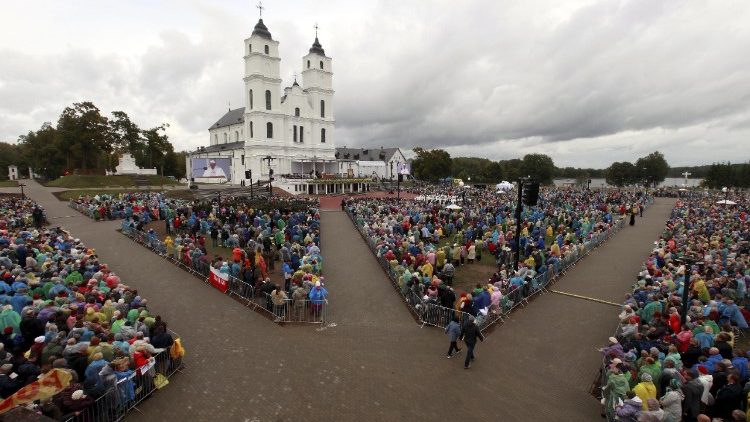 pope-franics-in-latvia-1537799221470.jpg