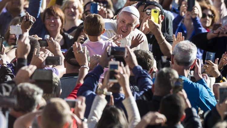 pope-francis-general-audience-1537951620212.jpg