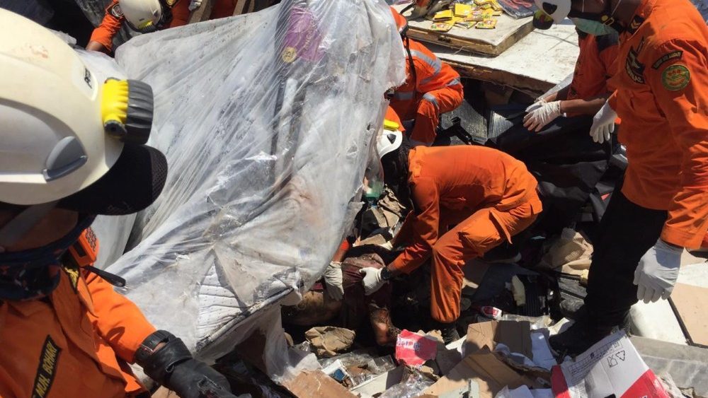 I soccorsi ai terremotati