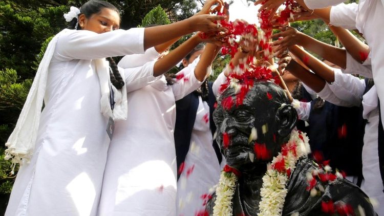 gandhi-jayanthi-celebrated-in-bangalore-1538474299120.jpg