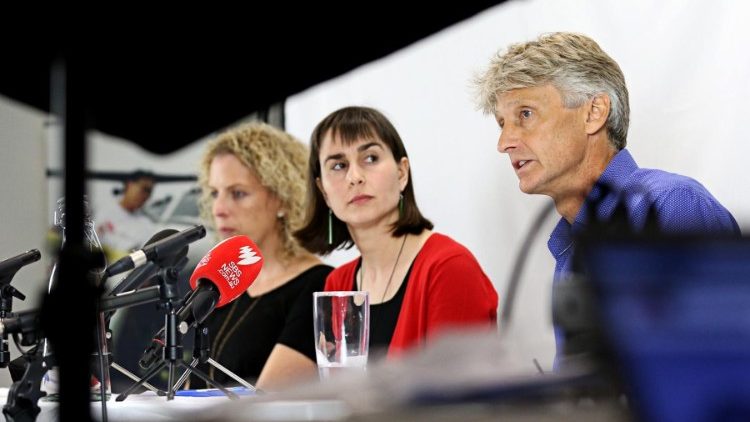 Conferenza stampa per l'emergenza sanitaria a Nauru