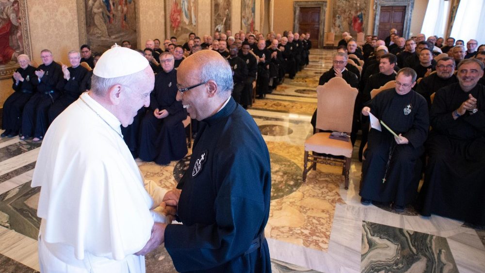 Fotos de archivo, el Papa con los Pasionistas