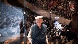 simcha-rotem--last-surviving-fighter-in-warsa-1545560927906.jpg