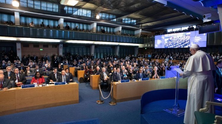 Le Pape prononçant un discours devant le Fida le 14 février 2019.