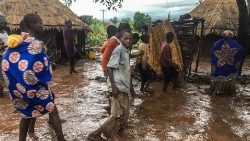 cyclone-idai-passage-aftermath-1552903728776.jpg