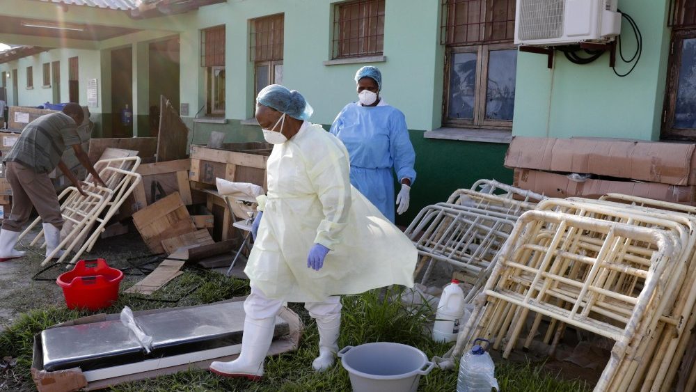 Uno degli ospedali inagibili