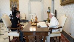 pope-francis-meets-new-zealand-s-maori-king-1558790929627.jpg
