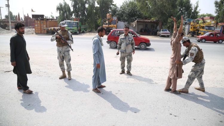 Controlli a Kabul per il voto