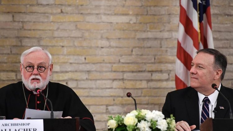 Арцыбіскуп Галахер і Майк Пампеа