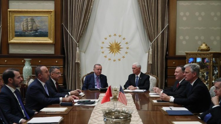 Vice-presidente Mike Pence na Turquia