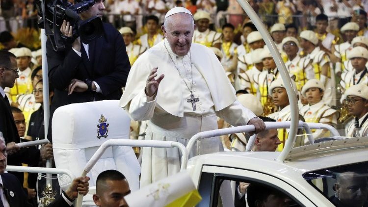 Pope Francis visits Thailand