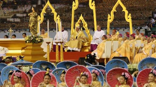 Svätá omša v Bangkoku: Ako misionárski učeníci hľadať tváre bratov a sestier