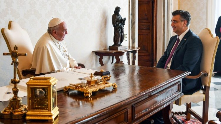 O Papa Francisco com o Premier croata Andrej Plenković