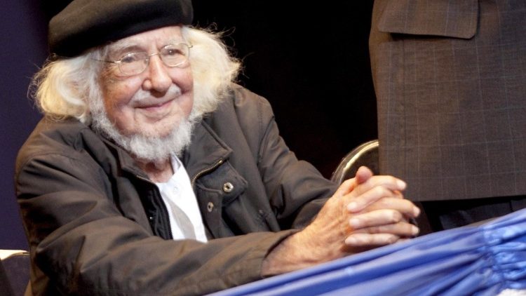Le père Ernesto Cardenal est décédé à l'âge de 95 ans.