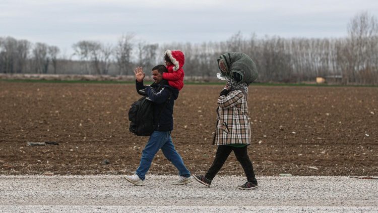 Flüchtlinge dürfen in der Corona-Krise nicht vergessen werden, mahnt die COMECE