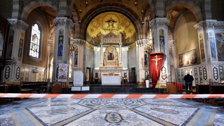 Anglia: dramatyczny spadek dochodów parafii