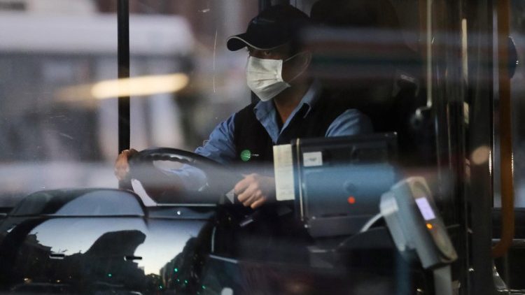 "Vivemos em uma época em que parece impossível para a educação, a medicina e a tecnologia nos oferecerem a felicidade que buscamos. Assim, quando nos deparamos com um medo que parece nos dominar"