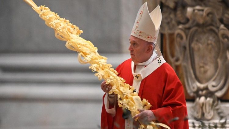 Papież: zdradzony i opuszczony Jezus bierze na Siebie nasze zło