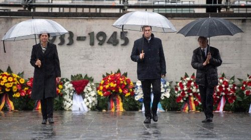 D: Bischöfe bekennen Mitschuld ihrer Vorgänger im II. Weltkrieg