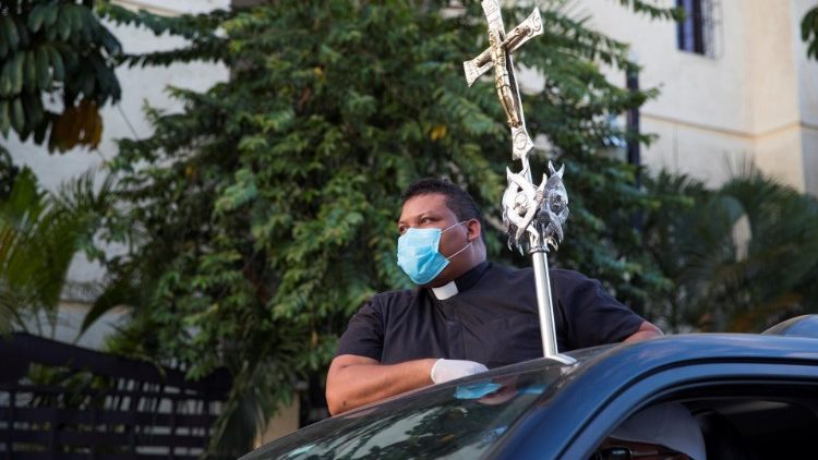 Sacedote em Santo Domingo