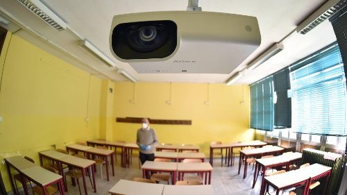 La Fidae: dal decreto Rilancio per le scuole cattoliche solo briciole