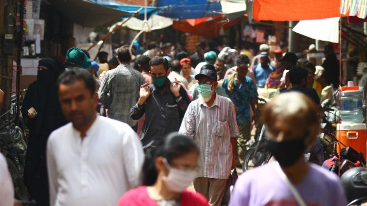 Un mercato di Karachi