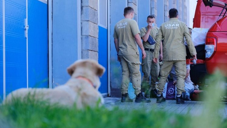 Equipes de resgate polonesas