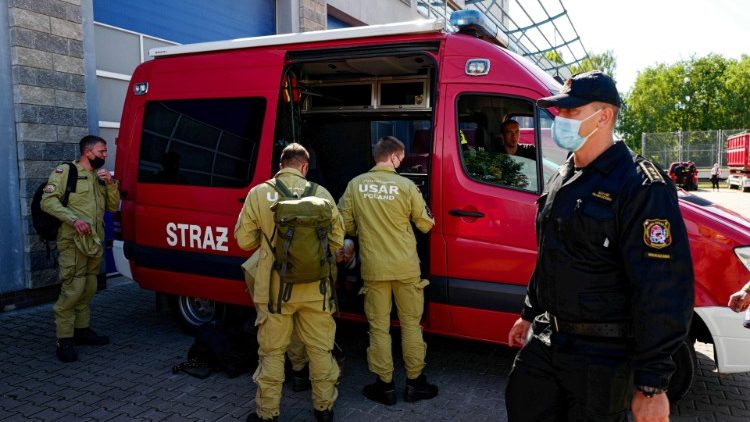 Equipes de resgate polonesas