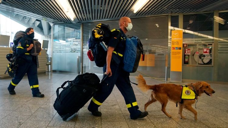 Equipes de resgate francesas