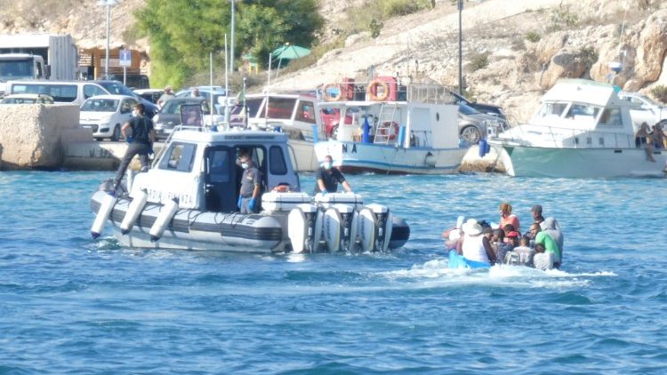 Anglia: niepokojący ton debaty o uchodźcach 