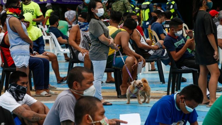 Filipiny: charyzmatycy ewangelizują online swoich rówieśników