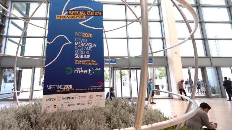 O encontro acontece em modalidade mista: on-line e presencial