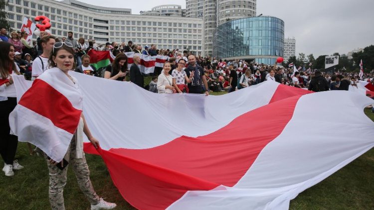 Abp Kondrusiewicz: społeczeństwo białoruskie oczekuje na zmiany