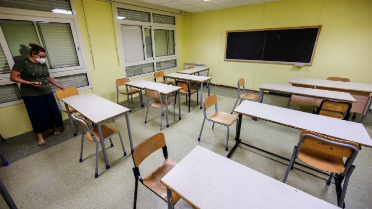 Ultimi preparativi nelle scuole per il 14 settembre
