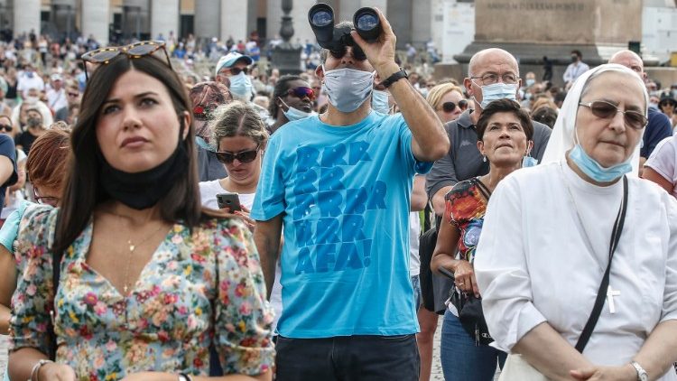 Papież wyraził solidarność z Kościołem węgierskim