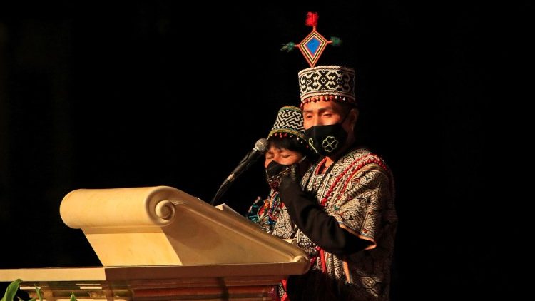 MIsa difuntos Covid-19 en Lima, Perú