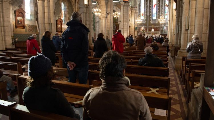 Messe à Arcachon le 6 décembre 2020