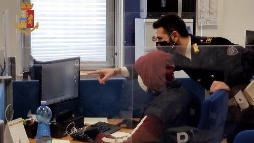 Pedopornografia, piaga sempre più transnazionale, ma le denunce crescono