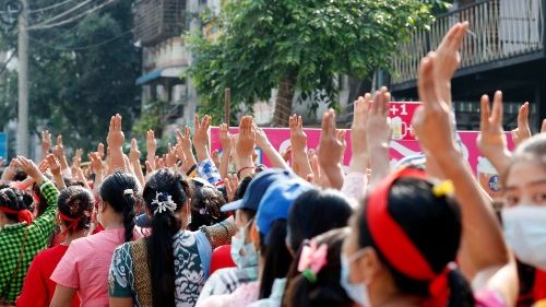 Мьянма: кардинал Бо обратился с воззванием к политикам и народу