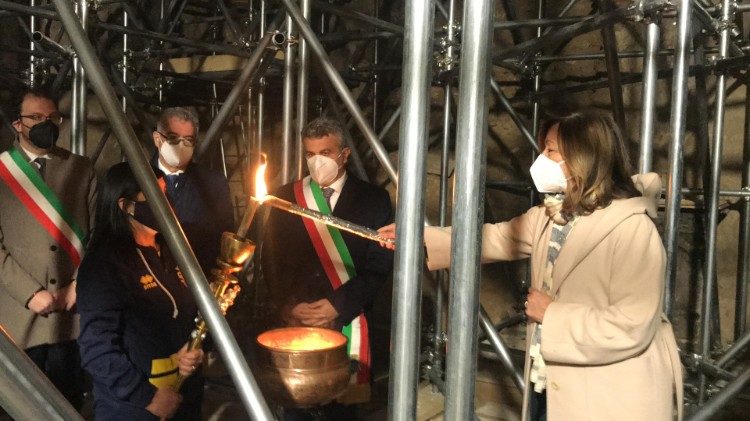 U ndez në Norcia të Italisë Pishtari benedektin, në kriptën e Bazilikës së dëmtuar nga tërmeti i vitit 2016